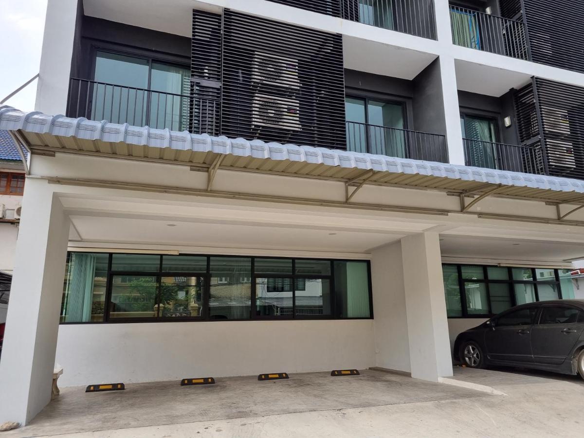 Tiara Place Bangkok Eksteriør bilde